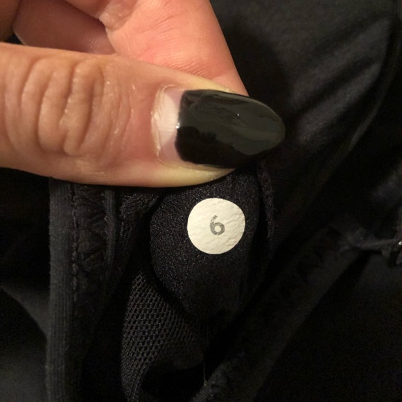 black lulu lemon tank top - Picture 2 of 3